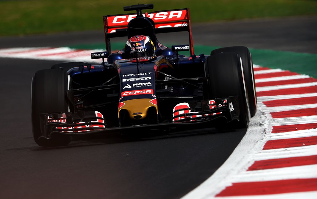 Metro_TV's tweet image. [Populer] Para Pembalap Muda Kuasai Latihan Bebas Pertama di Meksiko metrotvn.ws/B186051