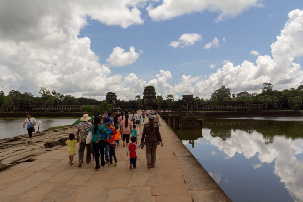 Fidjick's tweet image. Day 136 /137 : Direction #Angkok et Visite des temple (1) #Cambodge thedailypic.net/asie/day-136-1…
