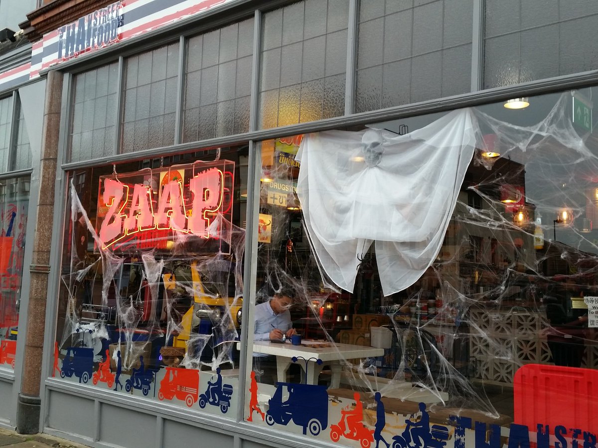 GrandArcadeLds's tweet photo. Happy #Halloween from @FKFJanine @ourhandmadecoll @_BridalEmporium @ZaapThai ... #Leeds #NQLeeds #LeedsLiving https://t.co/h9IWFjyM6K