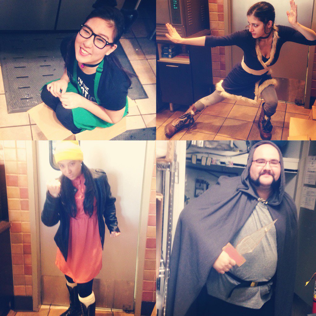ggrracciiee's tweet photo. #Halloween at #broomallbux is the best! #sbuxmatl #kitty #Katara #Spinelli #medievalman @MichelleRullo @JeffSDanley https://t.co/KMfiBmo504