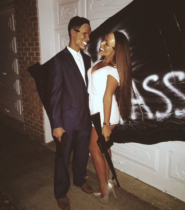 iadorewomen_'s tweet photo. oh I need a bae to slay with 😍🔪😏 https://t.co/B9Vyf5O9ri