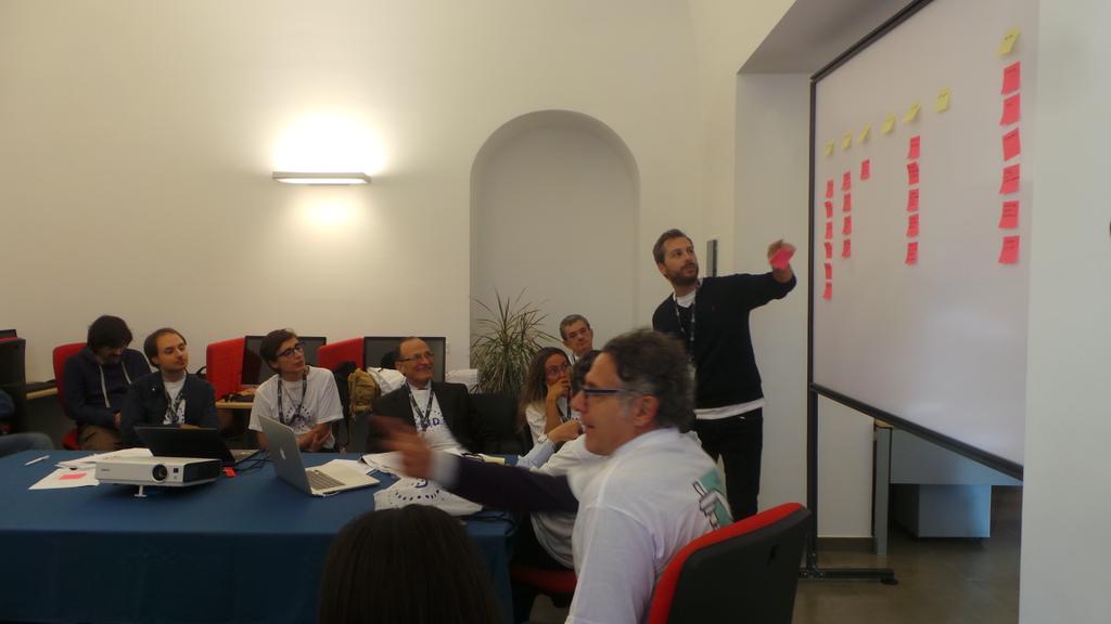 I3dApp's tweet photo. Ripresi i lavori su tutti i tavoli. Si entra nel vivo di #HackingMelanoma. Tanti gli spunti. #innovazione #anacapri https://t.co/AdhtSWX26Z