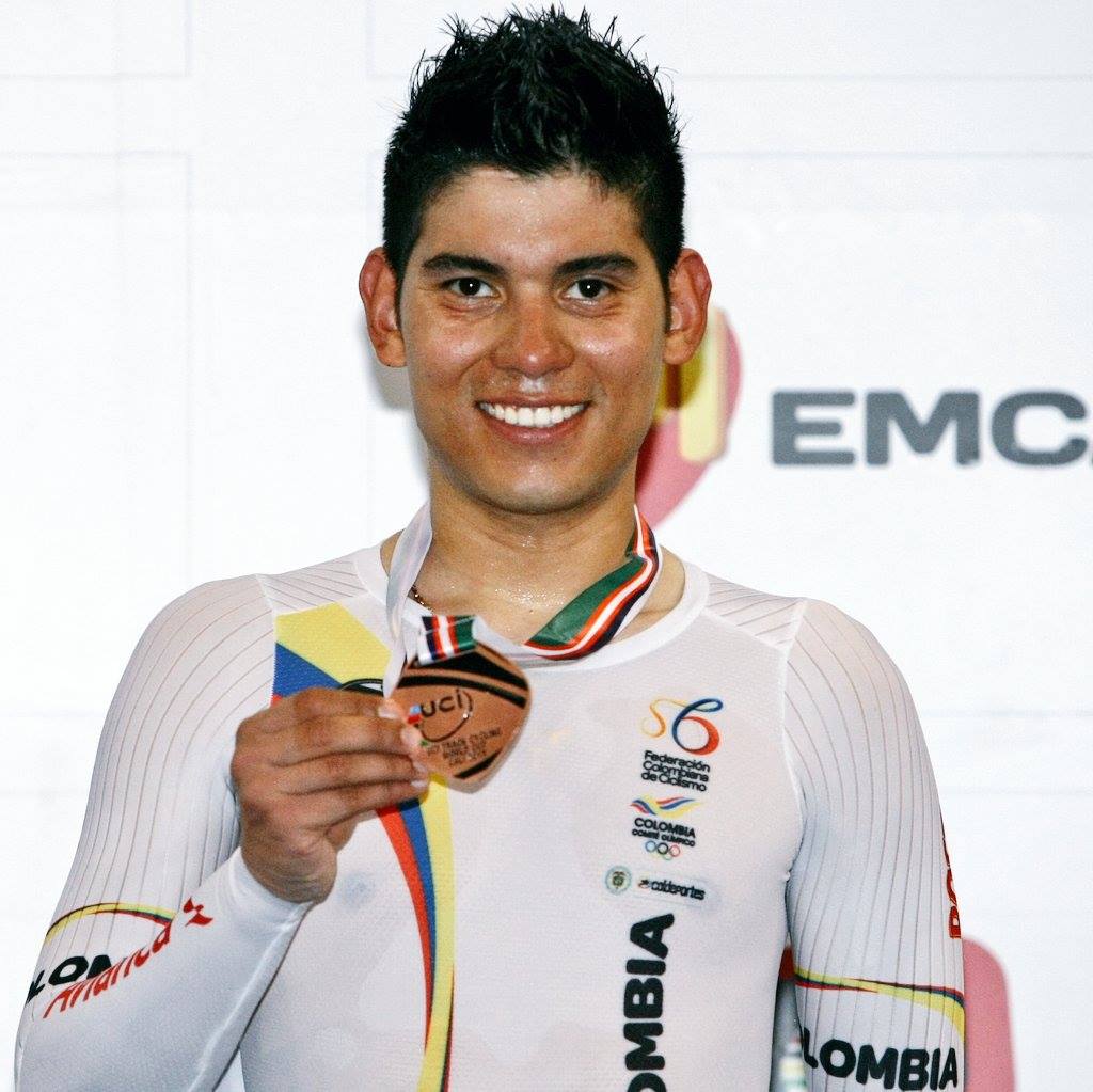 ¡Felicitaciones a nuestro escarabajo @edwinavila189 por su bronce en la prueba por puntos anoche en #CaliTWC!