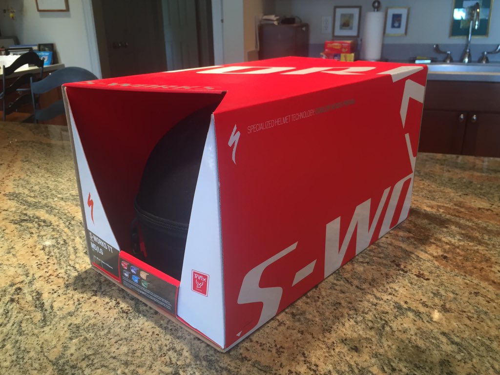 TMSIOSEliteTeam's tweet photo. New @iamspecialized team helmets have arrived!  Thanks @Insideoutsports #sweet #soaero https://t.co/F7wlFIZyPH