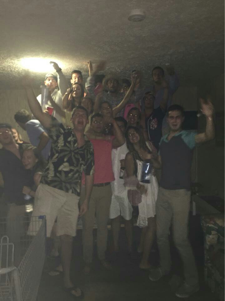 TreeLankan's tweet photo. i think im somewhere in this?? https://t.co/aHVg3pmN9E
