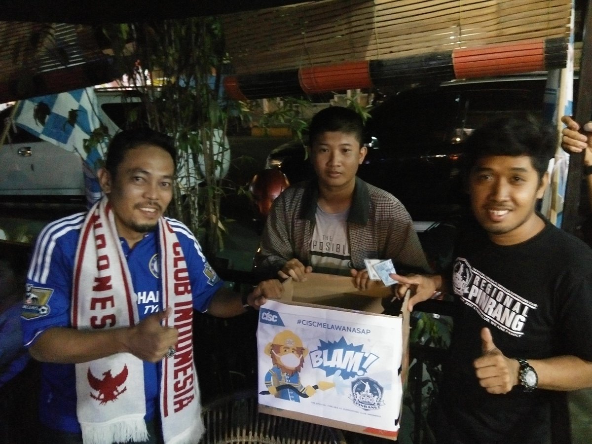 muzidan24122001's tweet image. &quot;Kalah, harus tetap sedekah, makasih tmn2 sdah mmbantu meringankan bban saudara kita. #ciscmelawanasap @ChelseaIndo https://t.co/adfAXaeDrR&quot;