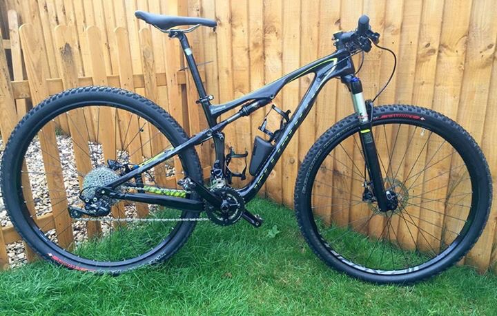 TriFowler's tweet image. For Sale:Specialized Epic Comp Carbon. Small 
Excellent condition. 
Incl: SWAT Technology
Excl: Pedals
Price: £1900