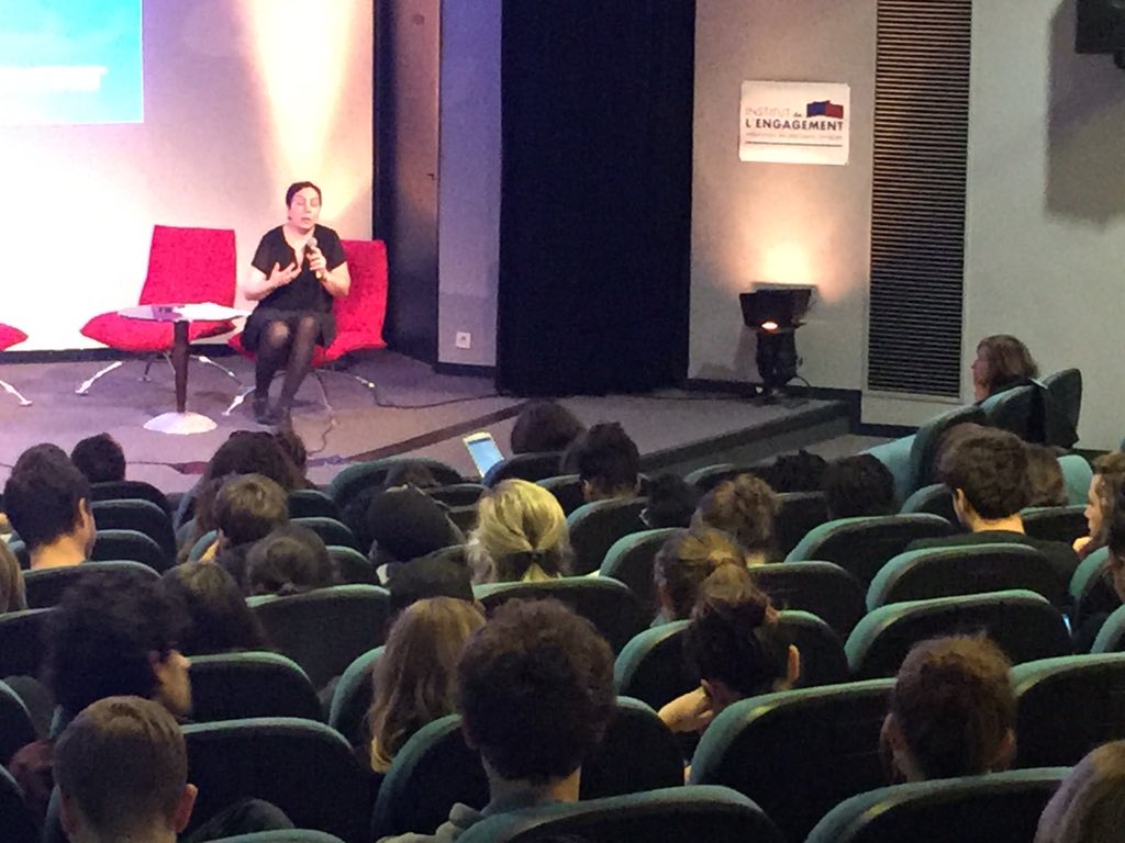 i_engagement's tweet photo. Pour clôturer ce séminaire, conf de @nbellaoui:
«L'éducation populaire: un outil contre le populisme ?»
#LiveIDE2015 https://t.co/QkgkI6ZERq