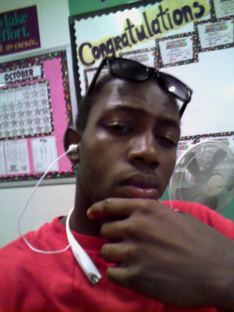 KeyevonL's tweet image. When a nigga talk down on u but u his deepest secrets