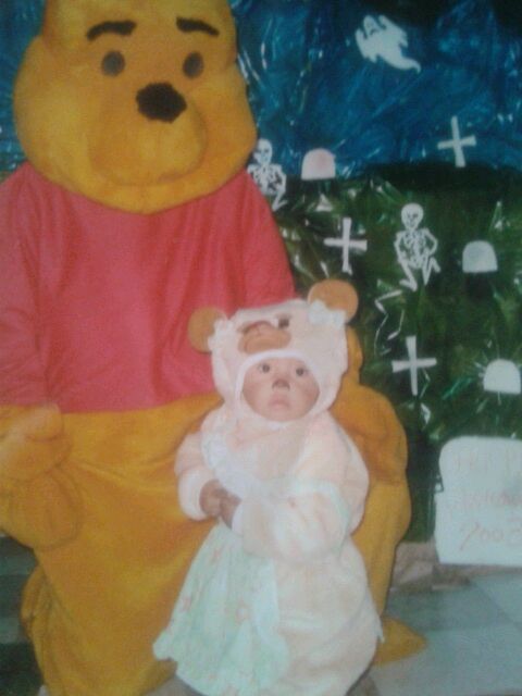 ALEJO281066's tweet photo. #disfrazinolvidable Mi sobrina Valerie de Osito https://t.co/FUpHAzc3Dx