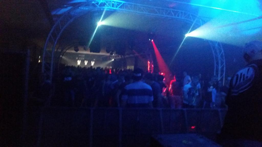 The oh was off the hook!! As always what an atmosphere!!