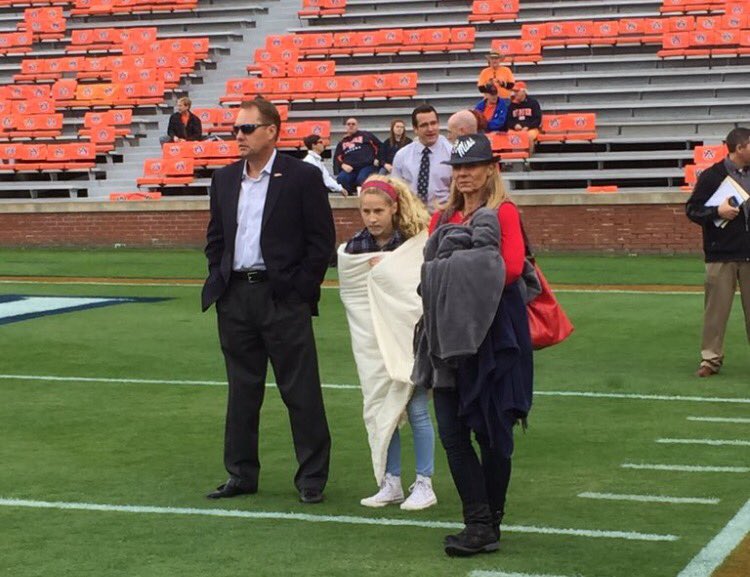 RedCupRebellion's tweet image. Madison Freeze says "SOON"