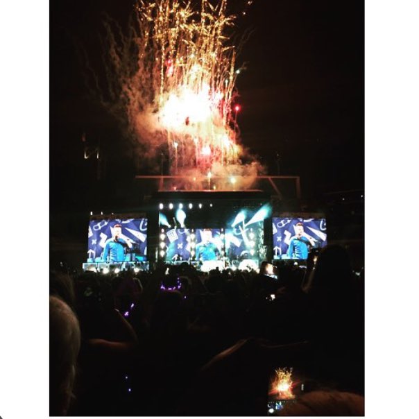 1dtourphilly's tweet photo. #RememberOTRATour 
never forgetting the best thing in my life #OTRAPhilly #OTRAPHILLYPROJECT ❤️❤️ https://t.co/HGOI6xCKTq
