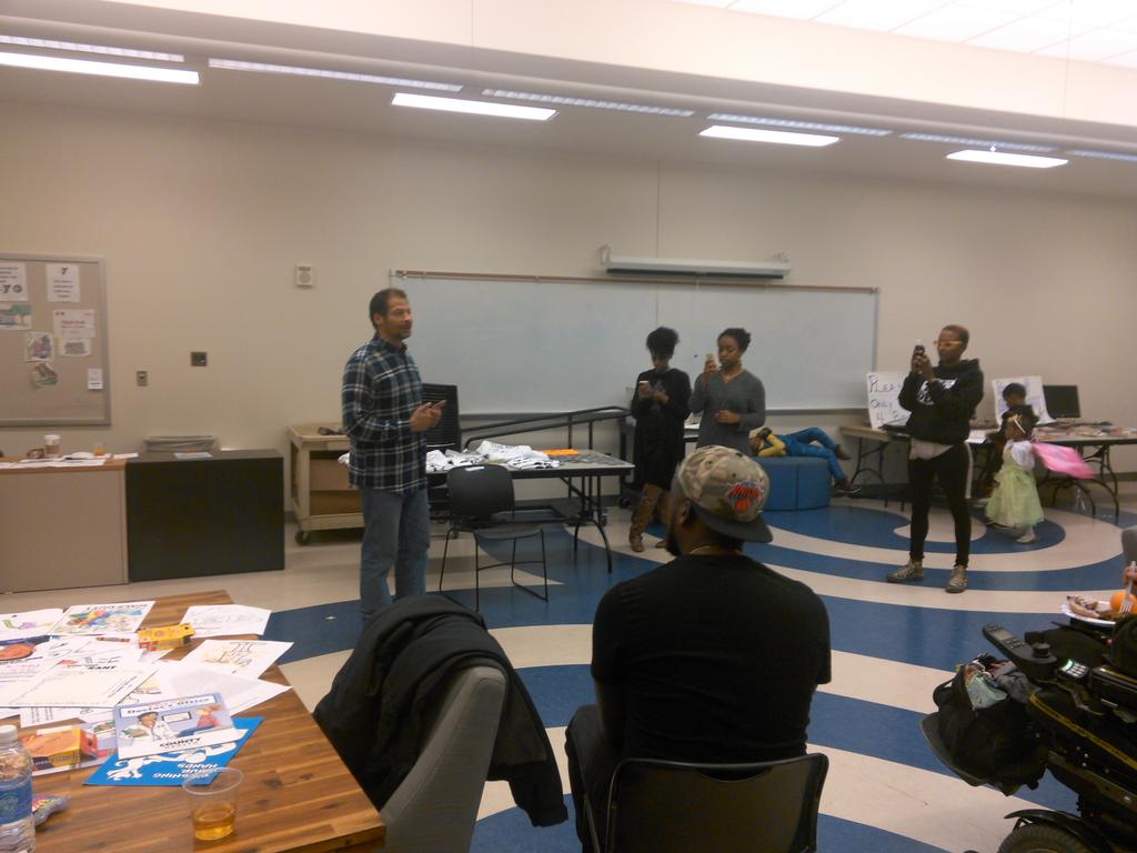 AlderSheenBean's tweet photo. Alderman Terry Kennedy brothers opening up at @handsupunited_ books and breakfast. Black Panthers is the theme. https://t.co/cm8xO5pKTk
