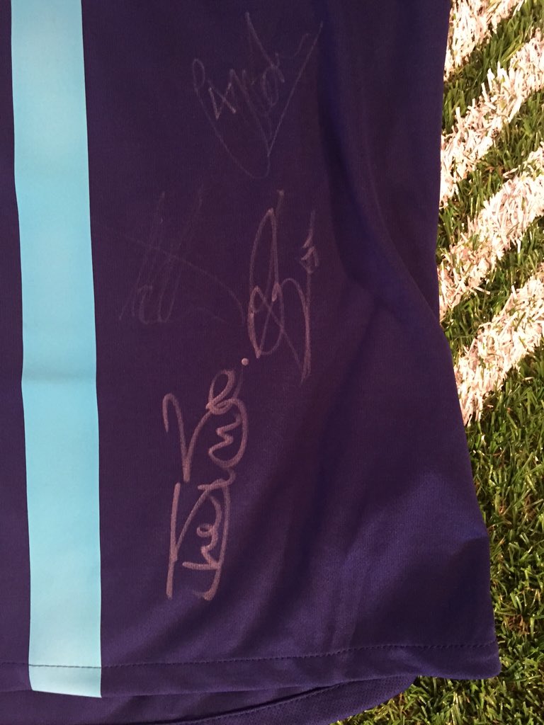 We have a signed <a href="/HullCity/">Hull City</a> 3rd strip to give away! RT and follow before 5pm for a chance to win!!