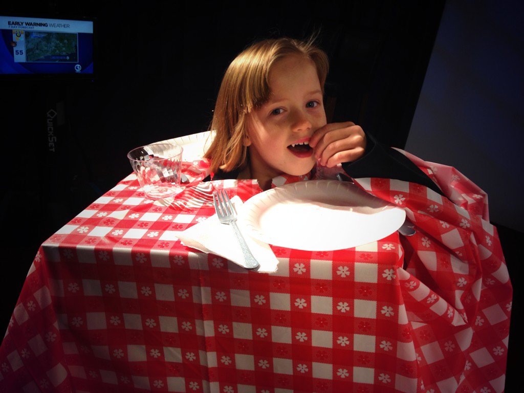 KimLucey's tweet photo. How adorable was this dinner table costume idea? Plus, a built in candy plate :) #wfsboo https://t.co/snfDlRJ3gY