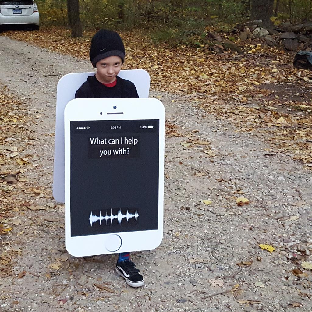 richmarcia's tweet photo. #wfsboo my wife crafted this. "What can I help you with?" https://t.co/Hr7IkxSVLY