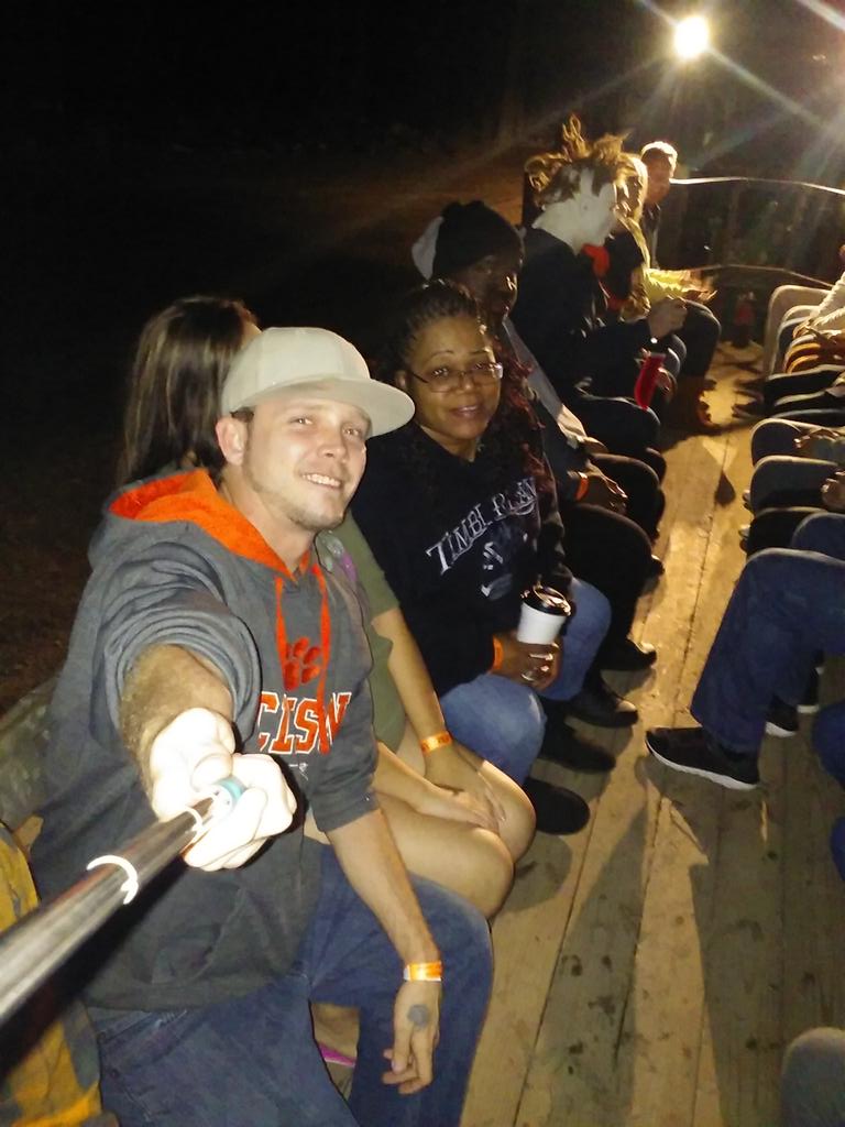 Steven2689's tweet photo. #ScreamAcres #HappyHalloween https://t.co/NcAQW9AxM1