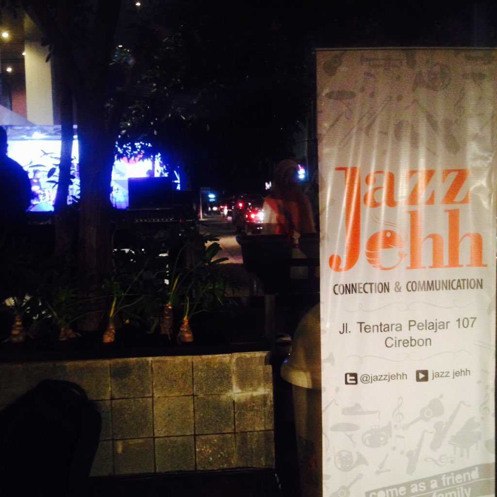 cari kami di sini ya 😚