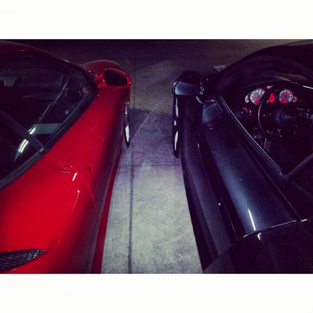 OnlyFerrariPics's tweet photo. #carbon #Audi #R8 #v8 #quattro #Rtronic #sport #vs #Ferrari #F430 #rosso #f1 by aleksandar_gtr https://t.co/Q6xgNxRcER