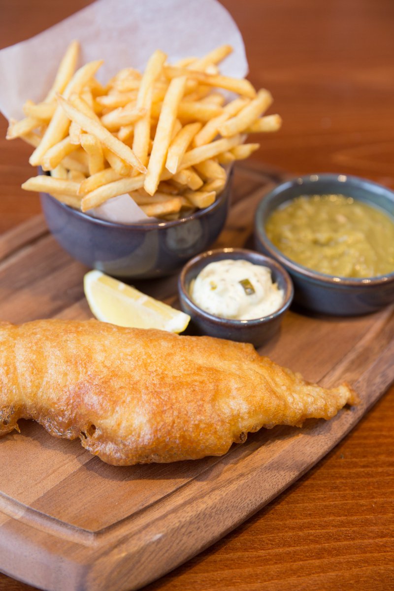 tuskbar's tweet image. Fish and fries for lunch, yes please