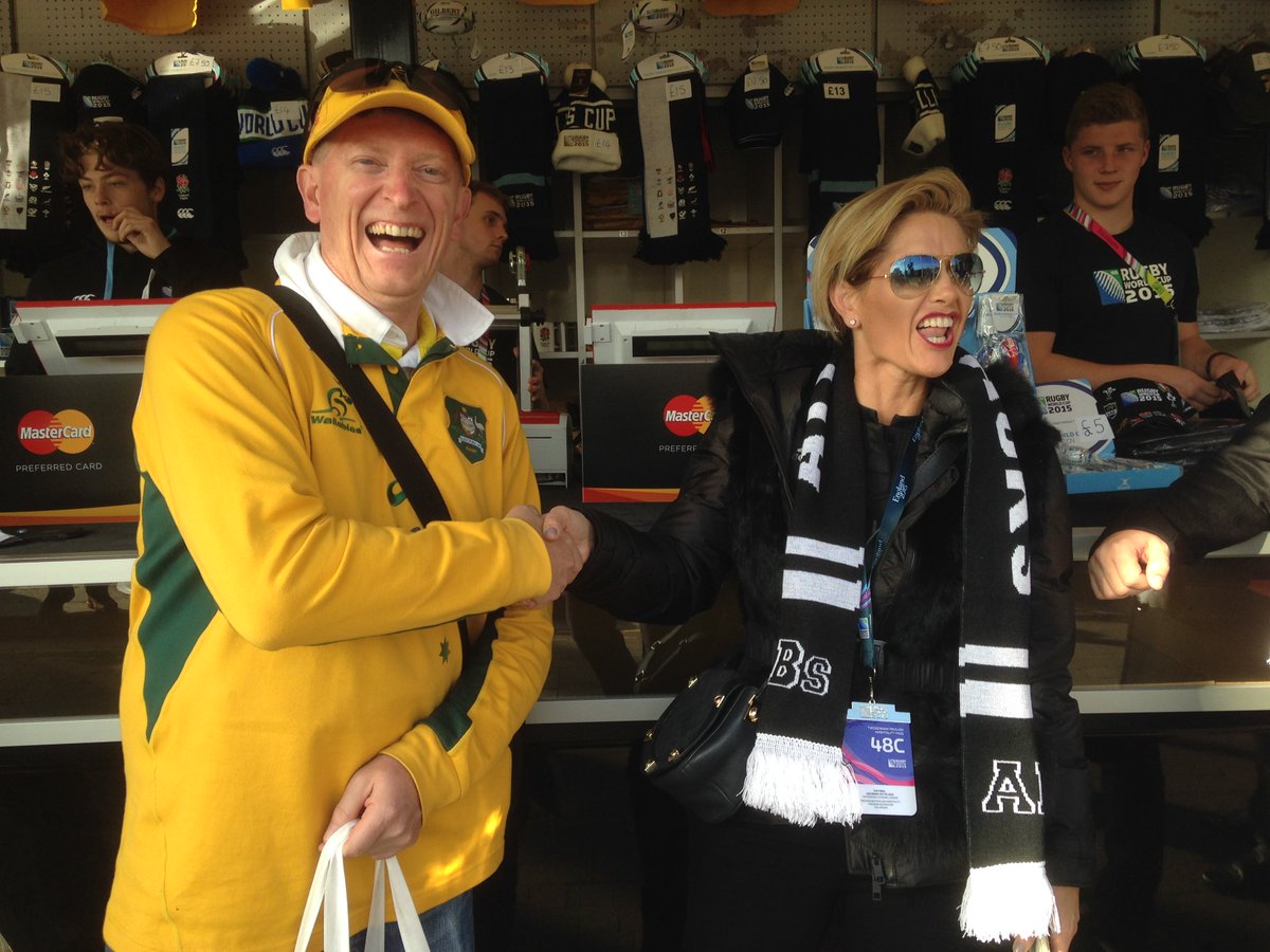 Fans from around the world pouring into Twickenham #RWC2015final #NZLvAUS. Great pics <a href="/AlexGuest/">Alex Guest</a> <a href="/RWC2015ThePack/">RWC 2015 Volunteers</a>!