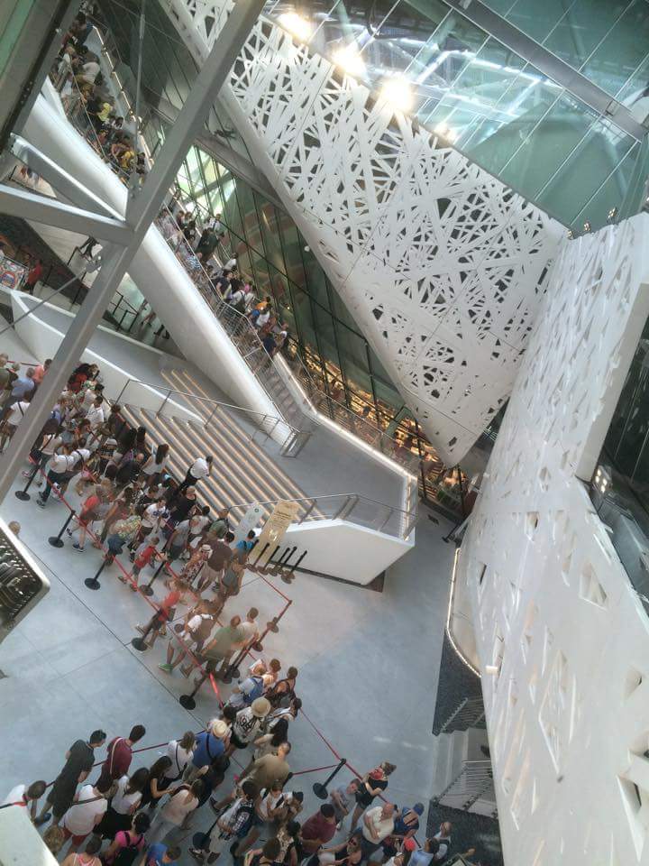 visit_lazio's tweet photo. Oggi ultimo giorno di #Expo2015, sono stati 6 mesi entusiasmanti... un grande successo grazie a voi! https://t.co/OBnPin2iyR