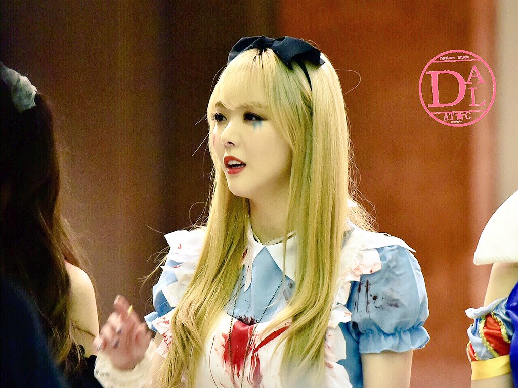 엘리스 분장으로 덕후들 취향저격한 아이돌 | 인스티즈