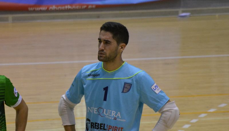Futsalsur's tweet photo. Alberto Porca "Porky" debuto en 1º división como los grandes toreros. El valenciano corto orejas y rabo. https://t.co/LherdoZbmG