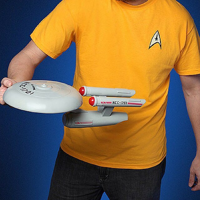 RadGuyCom's tweet image. These are the voyages of the flying disc Enterprise. Yep, it really flies. I'll show ya la… ift.tt/1jZ4cyO