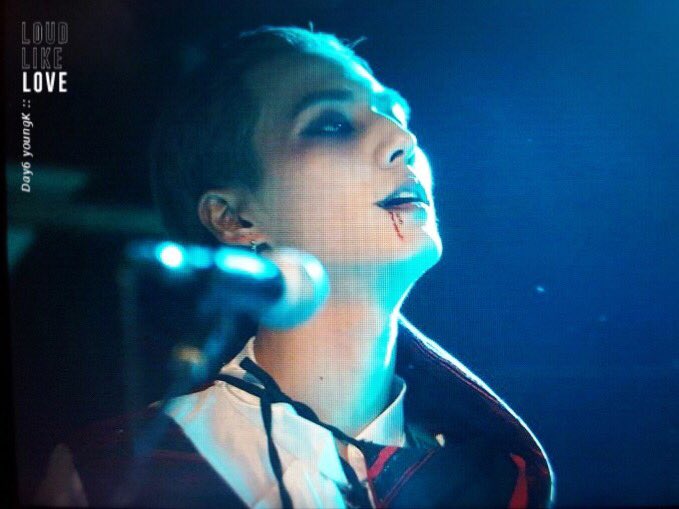 LoudLikeLove_6's tweet photo. 151031 위대한 할로윈 락데이

제 피도 다 드릴게요 영현아🤒

#Day6 #데이식스 #영현 #YoungK https://t.co/Gzw83jiHFp