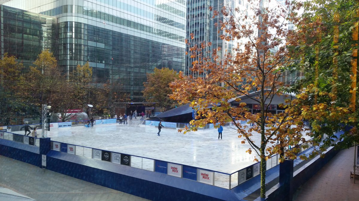 Ice skating season has begun in London :)