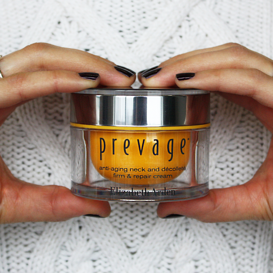 ArdenItaly's tweet photo. Collo e decollete meritano le attenzione che dedichiamo al viso, ecco Prevage Neck&amp;Dec! https://t.co/kOGAOtmhuL https://t.co/0njORZBnud