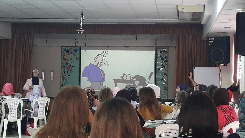makdawhaschool's tweet photo. #Differentiatedclassroom v/s #traditionalclassroom @DawhaHighSchool https://t.co/LlE19zbgHA