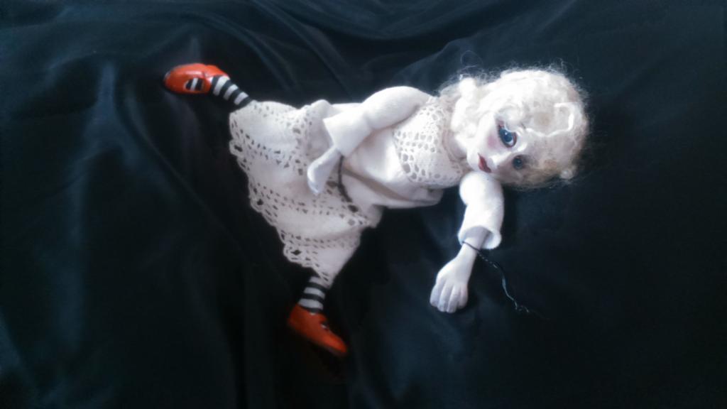 violent in rehearsals for #BitingTheDust <a href="/suspense2015/">suspense festival</a> #suspense <a href="/CamdenPT/">Camden People's Theatre</a> 1-2 Nov TOMORROW!