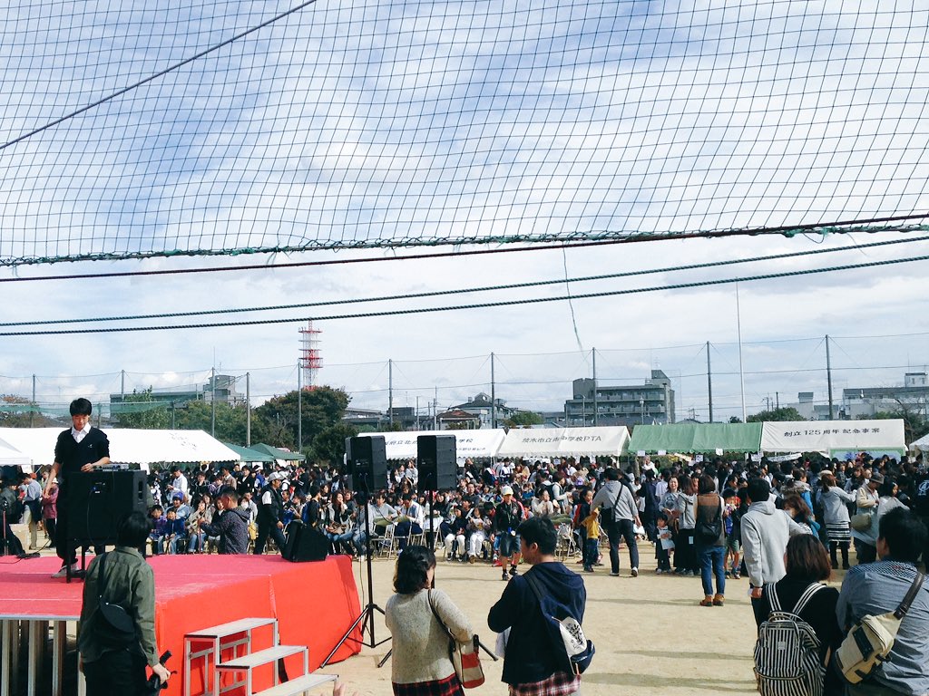 absolutezero_4's tweet image. 南中フェスタ
ありがとうございました！

活休にして初野外ライブ！楽しんで頂けましたか？
野外ほんと恐ろしい…！！笑
思う所はたくさんあります笑

今後絶対零度は練習期間となります

ライブ情報などはこのアカウントからお知らせします