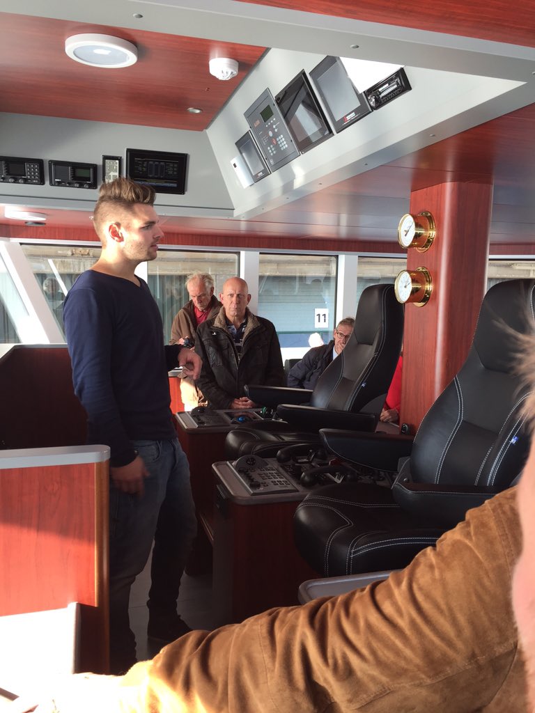 FoodFilmfestiv's tweet photo. Rondleiding op het schip van @MDVisserij door visser & YFM'er Hendrik Kramer. Nog elk heel uur vandaag op #FFVis https://t.co/6GFPB6Erny
