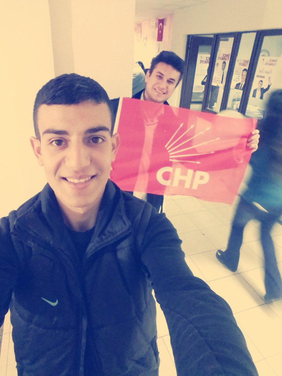 Benim Atam Karadan gemi yürütmüş ben Chp binasına girip Ak Partiye oy istemişim çok mu