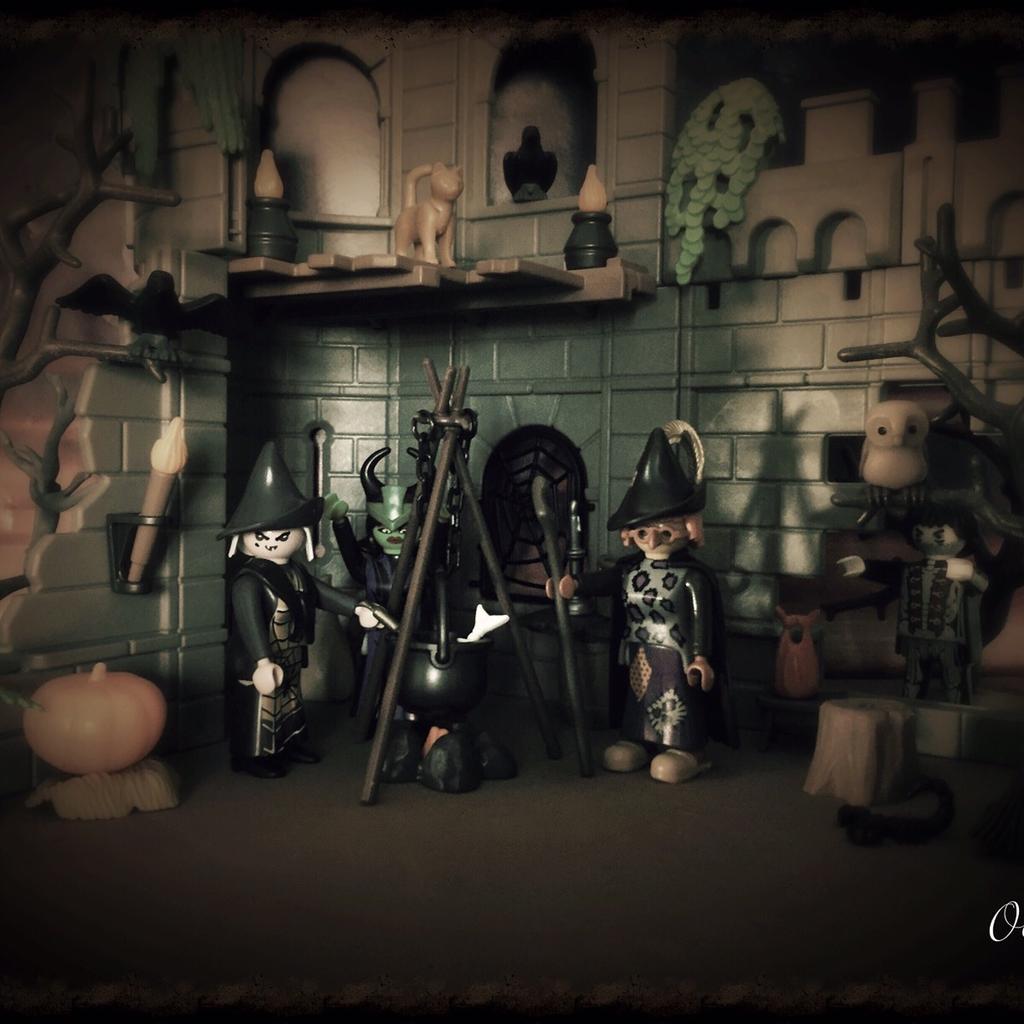 rockustom's tweet photo. #ROCKUSTOM os desea un terrorífico #Halloween !
Gracias a José Vida Miquel (Oconnor) por ésta magnífica composición. https://t.co/8PqYGMUyty