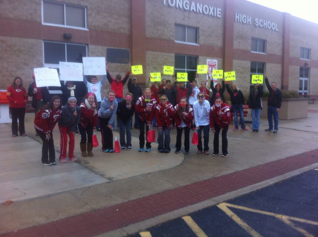TongieXC's tweet image. Thanks TongieXC family and friends for the send off this morning. You rock! #state