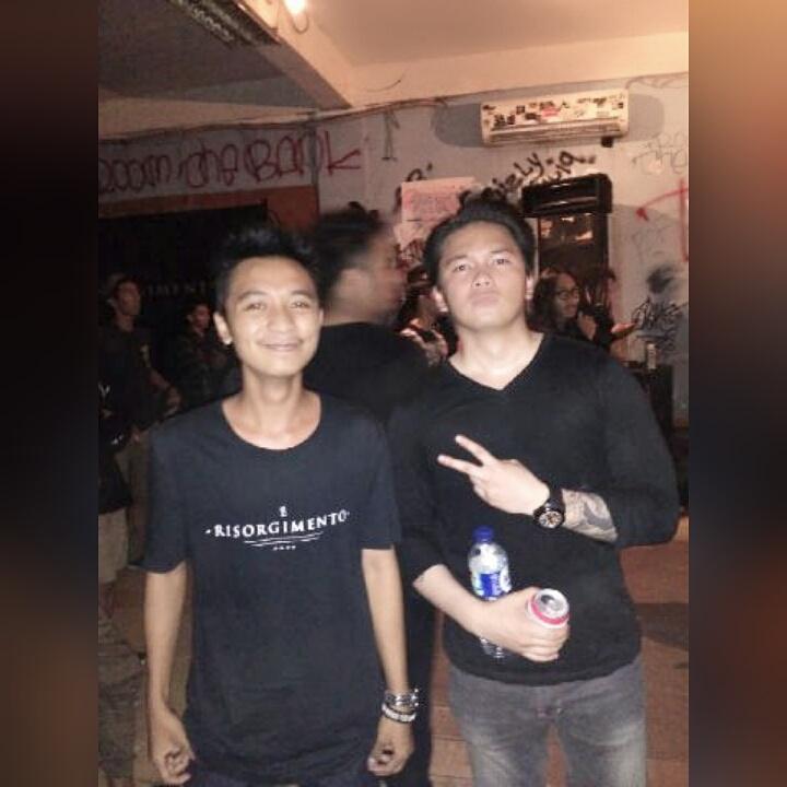 Sama bang @Davifrisya nih acara kemaren malem at rossi music fatmawati #Risorgimento