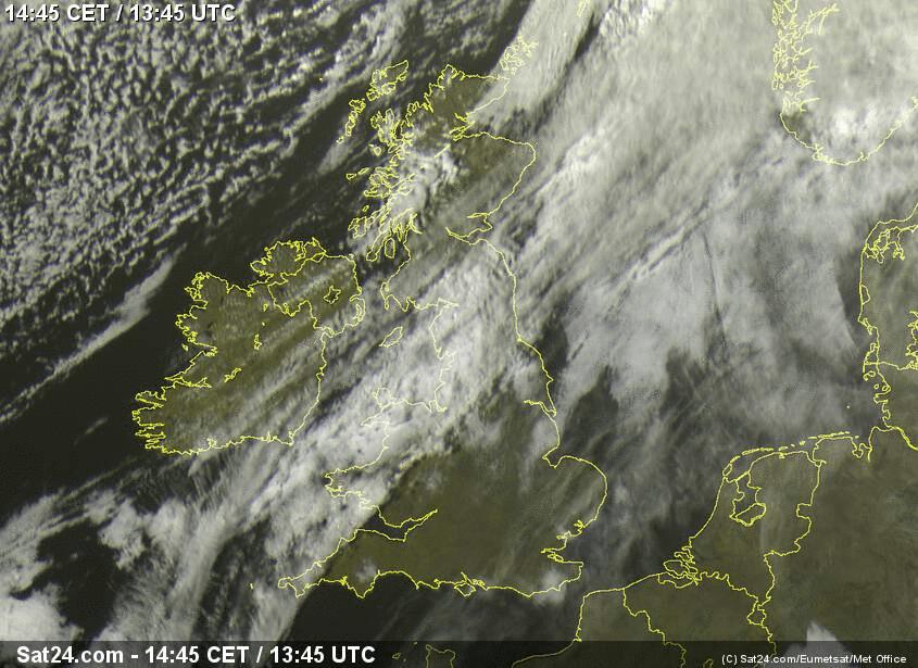 DerekTheWeather's tweet photo. Latest satellite image. Sunny in SE #Wales. Webcam image from #Abergavenny. https://t.co/bPix6LGxSP