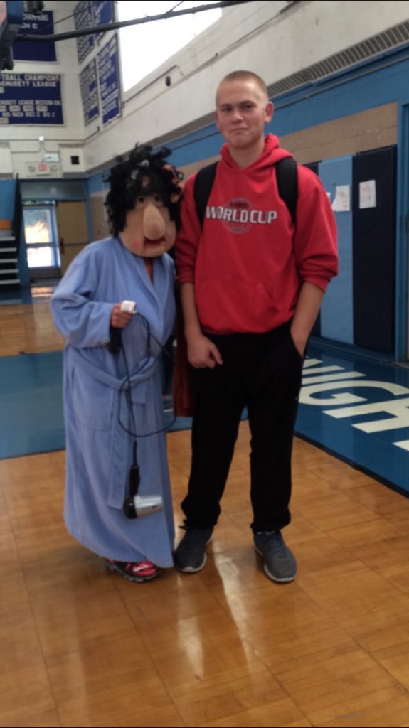 EChristensen_15's tweet photo. Just wanna wish everyone a happy Halloween from my girl Rhonda Malatos and me😍 https://t.co/2pshLFm66E