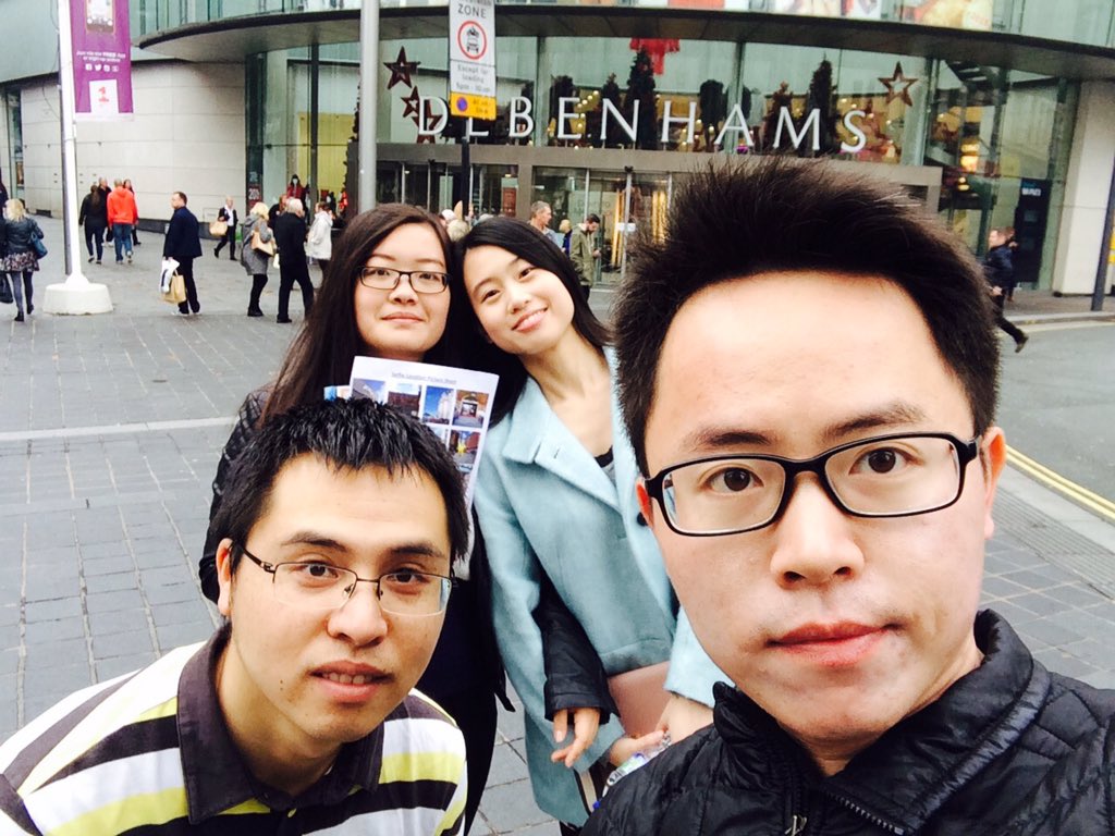 Team XDD at Debenhams #LVPSelfieRun <a href="/Run_Challenge/">Run Challenge</a>