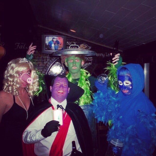 realBLOVE's tweet photo. @BrittanyCarper @JasonRSmith37 A throwback to one of best Halloweens, 8 years ago #qucrew #Halloween #muppets https://t.co/1DyK6BUdiN