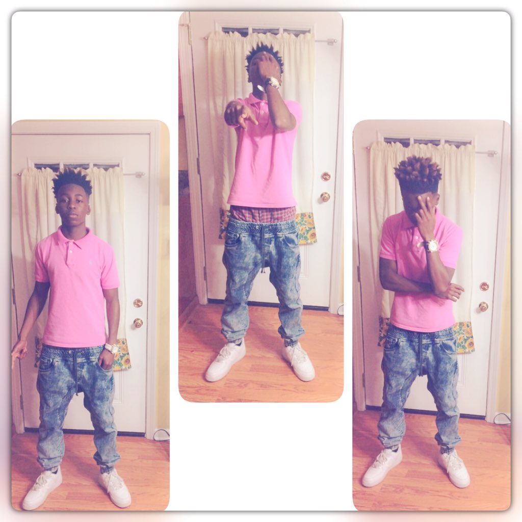 GameboyMelvin's tweet image. ~Put em on a shirt lil nigga😈🔥💯