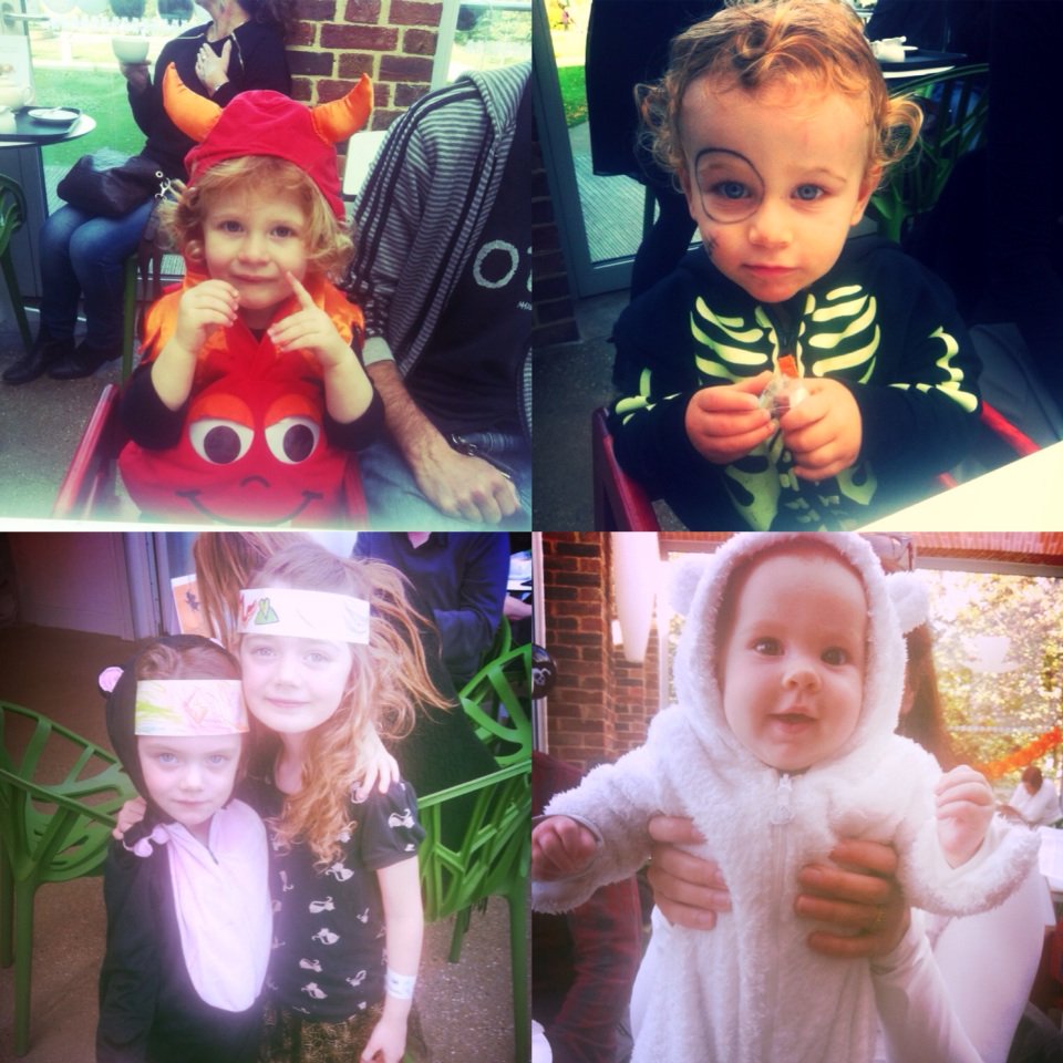 WMGTearoom's tweet photo. Look at our amazing little guests!Aren't they #cute?Hurry up,visit us with #halloween costume and you may still win! https://t.co/lhip6RHQhw