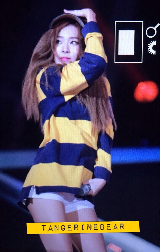 SeulgiUpdates's tweet photo. [PREVIEW] 151031 RED VELVET #Seulgi @ Asia Dream Concert
cr: tangerine_bear https://t.co/whtocR7Lyn