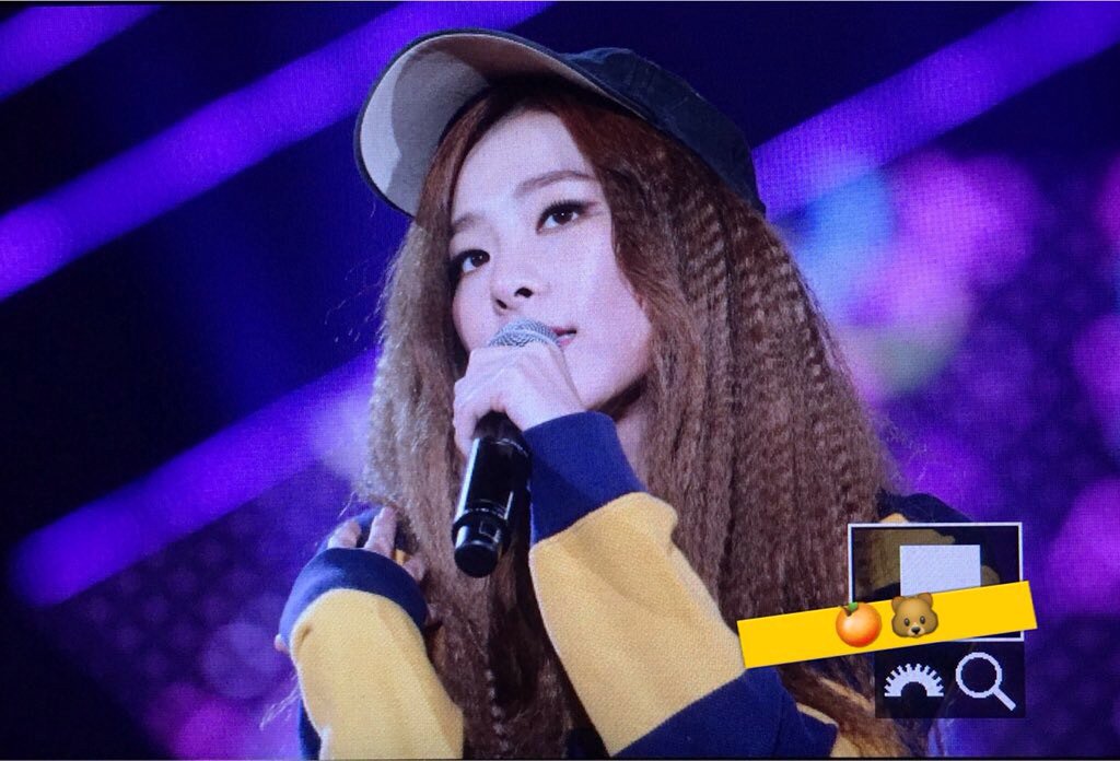 SeulgiUpdates's tweet photo. [PREVIEW] 151031 RED VELVET #Seulgi @ Asia Dream Concert
cr: tangerine_bear https://t.co/68JYMXKJOg