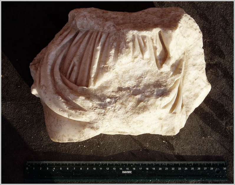 В каком месте находился фрагмент женской статуи?
  hermitageline.ru/ru/blog/view/n…